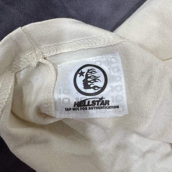 Authentic Hellstar long-sleeve t shirt with NFC tag and chip - Picture 11 of 11